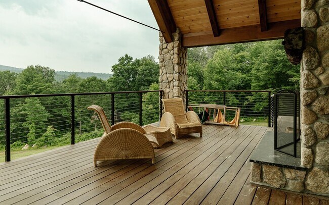 Photo - 500 Woodward Hill Rd