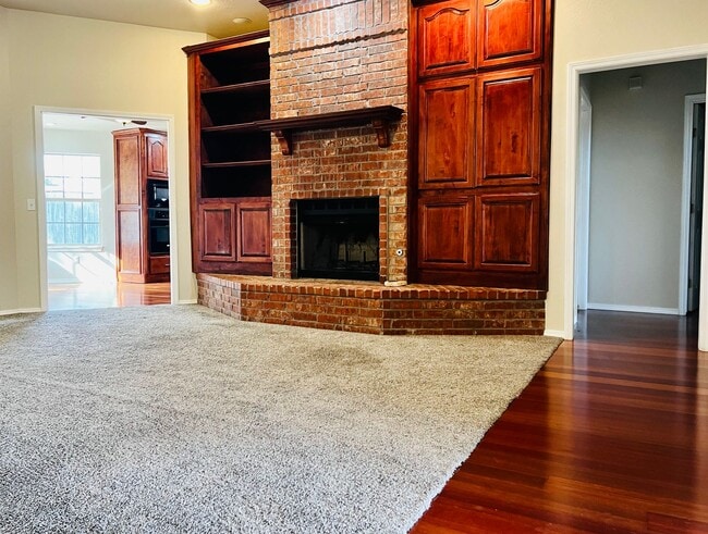 Photo - Gorgeous 3BD 2BA with Bonus Office Space in Del City!!