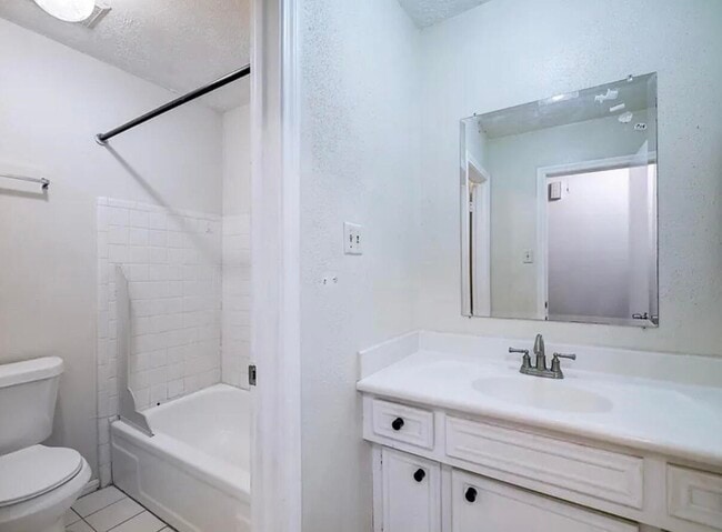 Photo - 25403 Lynbriar Ln