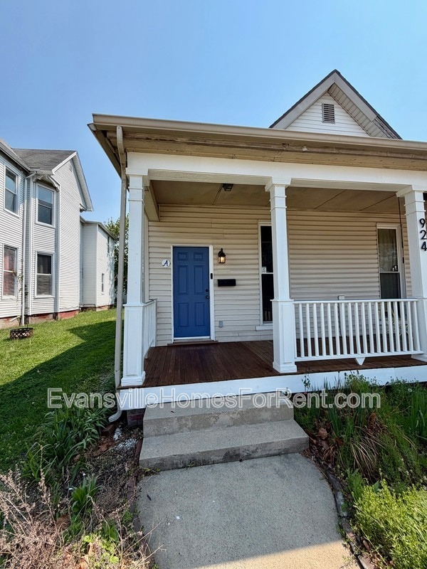 Photo - 924 SE 6th St