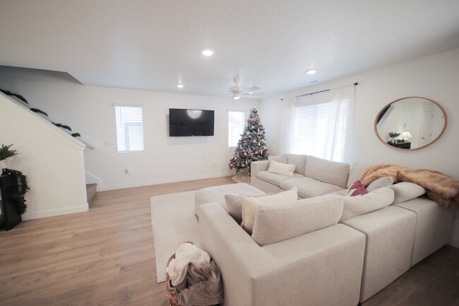 Photo - 1737 S Devils Garden Ln