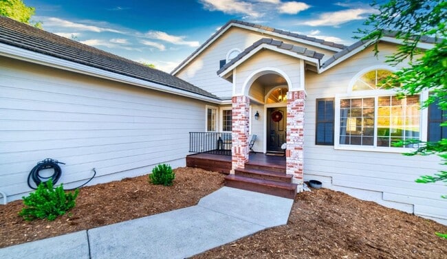 Photo - 3293 Woedee Dr