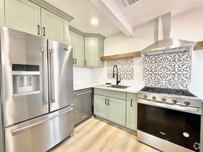 Building Photo - 4408 Brunswick Ave Rental