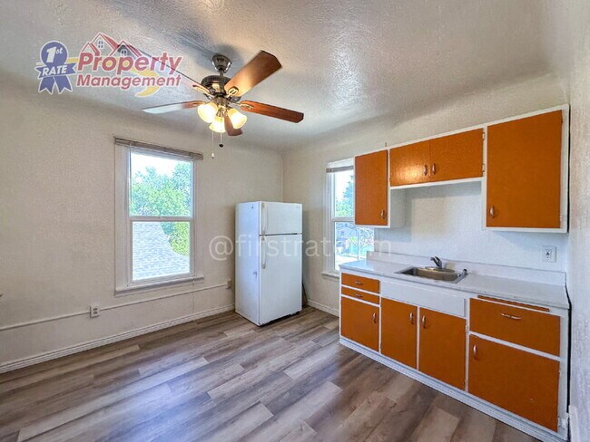 Photo - 1816 W State St Unidad #3