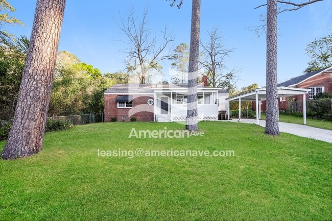 Building Photo - 2017 7th St