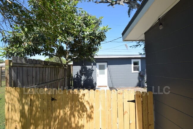 Photo - 527 Garden Dr N Unit 2