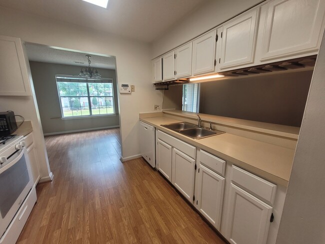 Photo - 12732 Daybreak Cir