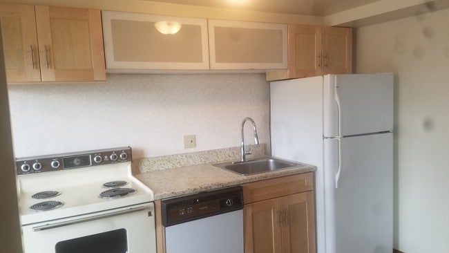 Photo - 749 S Millvale Ave Unit 3
