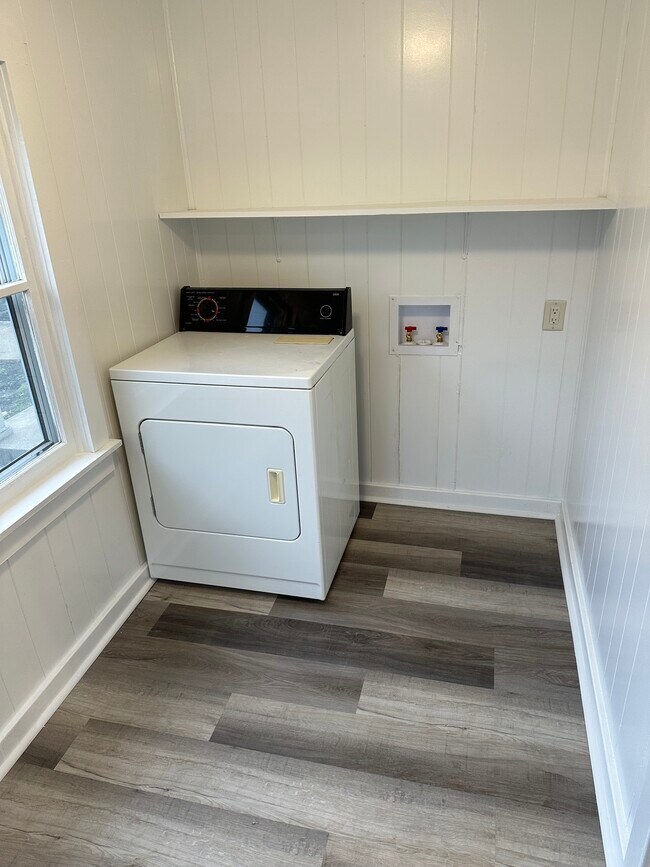 Photo - 1104 S Brady St