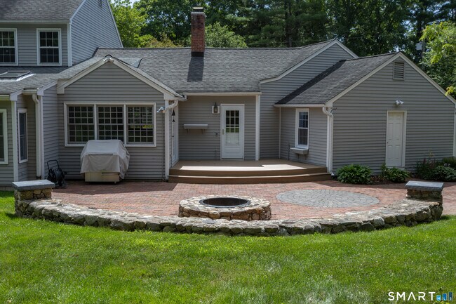 Photo - 50 Fox Den Rd