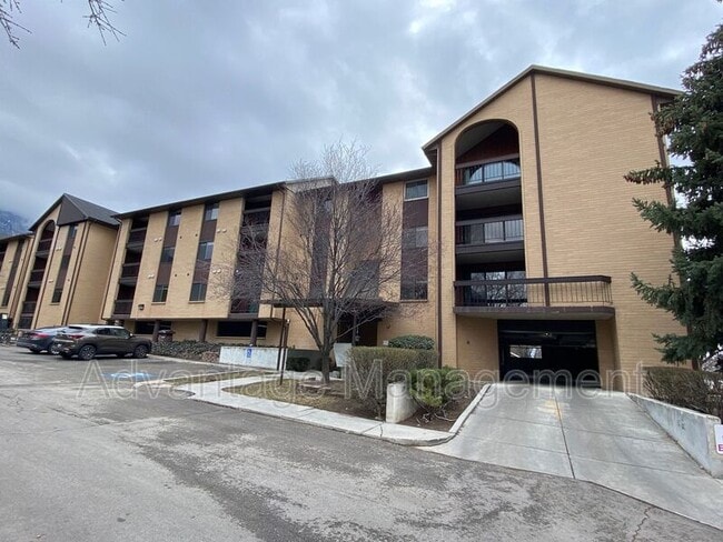 Building Photo - 2244 N Canyon Rd Unit #207 Rental