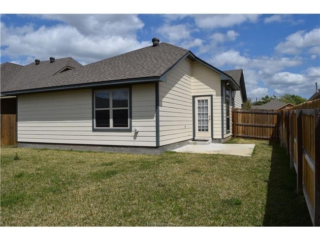 Photo - Stunning 3 Bed, 2 Bath in Creek Meadows!