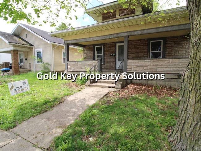 Building Photo - Attractive 2 BR 1 BA House with Central Air and Huge Front Porch (SECTION 8 APPROVED)