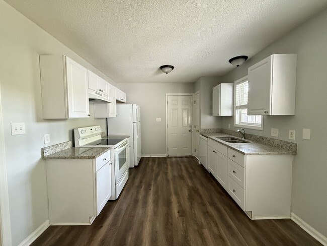 Photo - 1112 Amber Acres Ln
