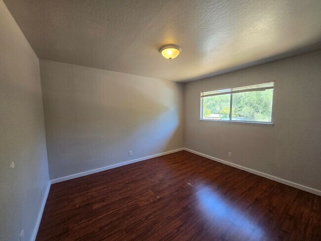 7905 Leona Way Unit 7905 Leona Unit C