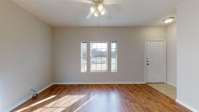 Photo - 1502 Maglothin Ct