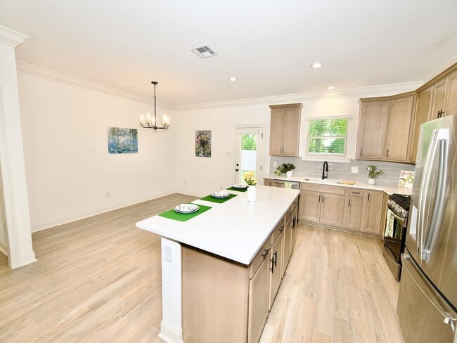 Photo - Gorgeous property in the highly sought after Jamestown Crossing in Prairieville