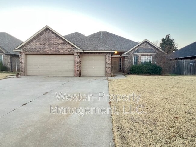 Photo - 701 N Ponderosa Way