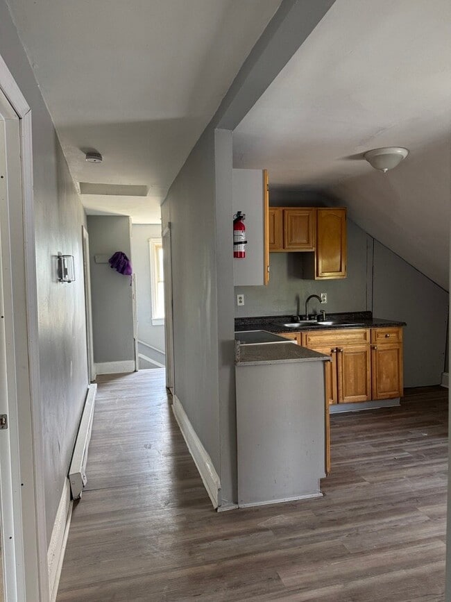508 Chalkstone Ave Unit 3