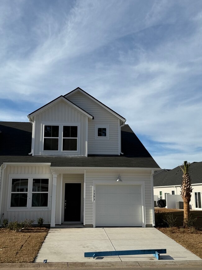 Building Photo - 1393 Speedway St