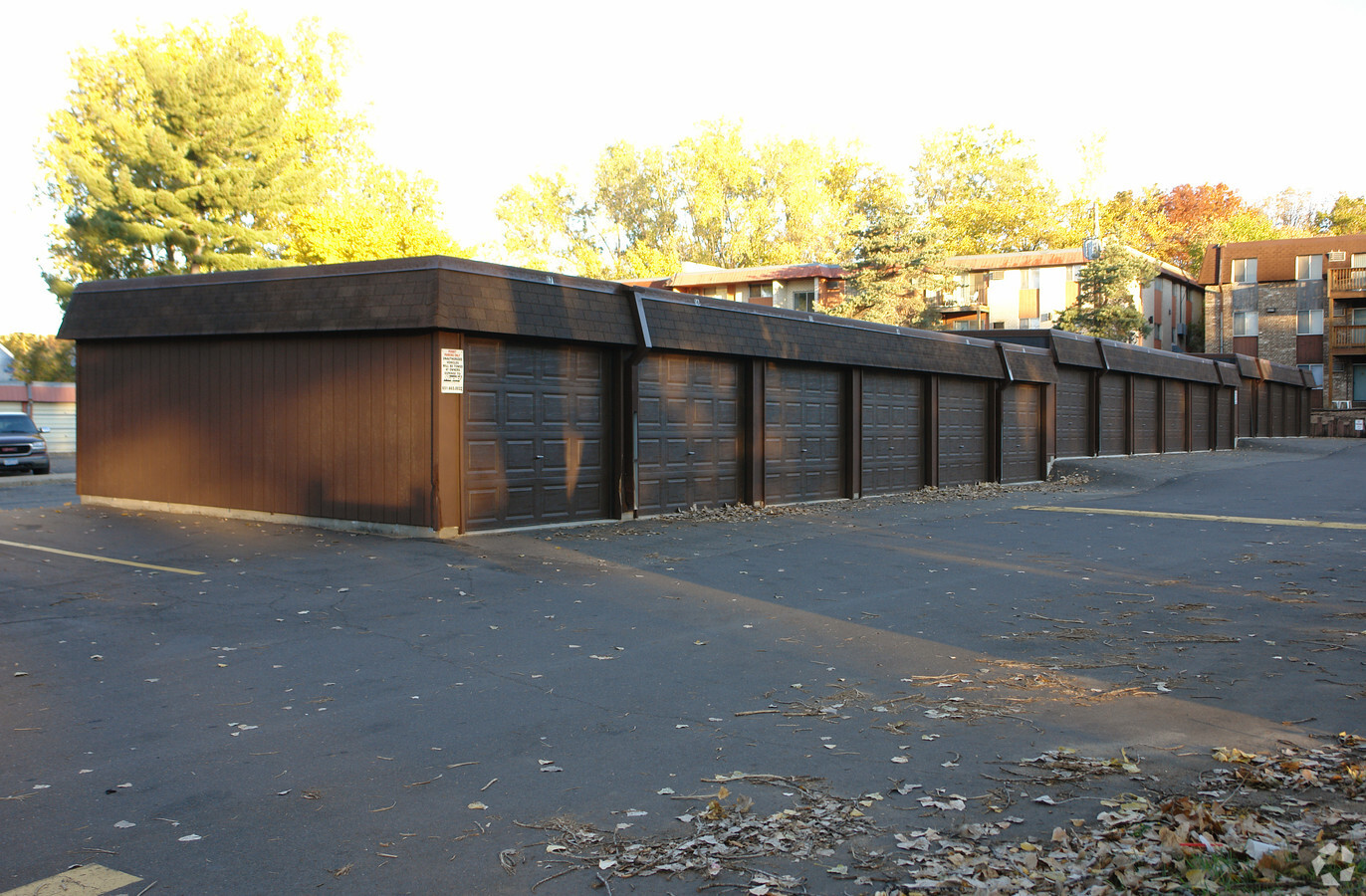 Garages - Amberwood Place Apartments