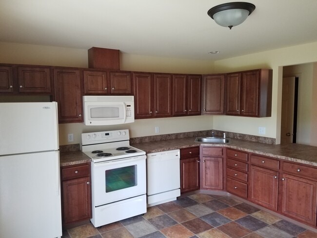 3157 Carman Rd Unit 15