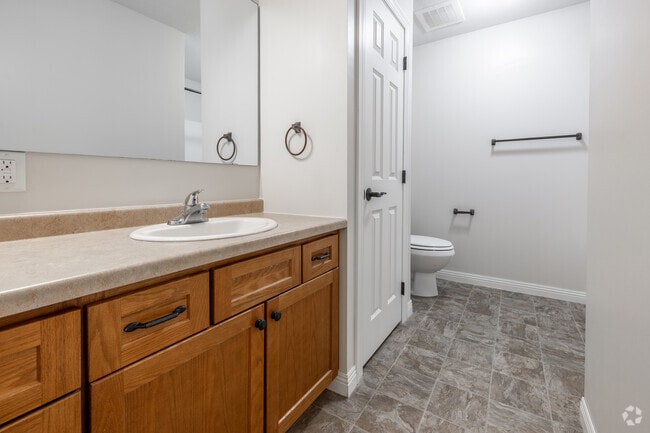 3BR, 2BA - 1,390SF - Second Bathroom