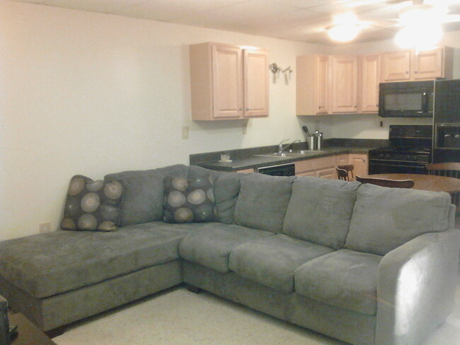 Photo - 842 Willard St Apartment Unit 1