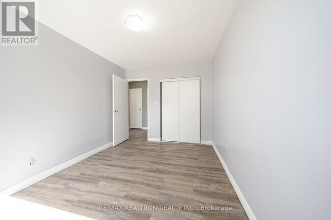 Photo - 799 Robinson St Unit 27