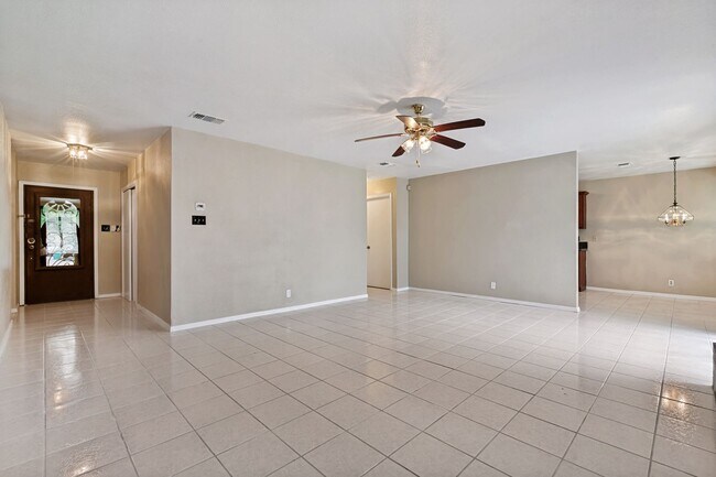 Photo - 3-Bedroom Home in Oxbow Neighborhood