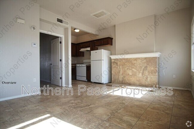 Building Photo - 1100 Cedar St Unit 1 Rental