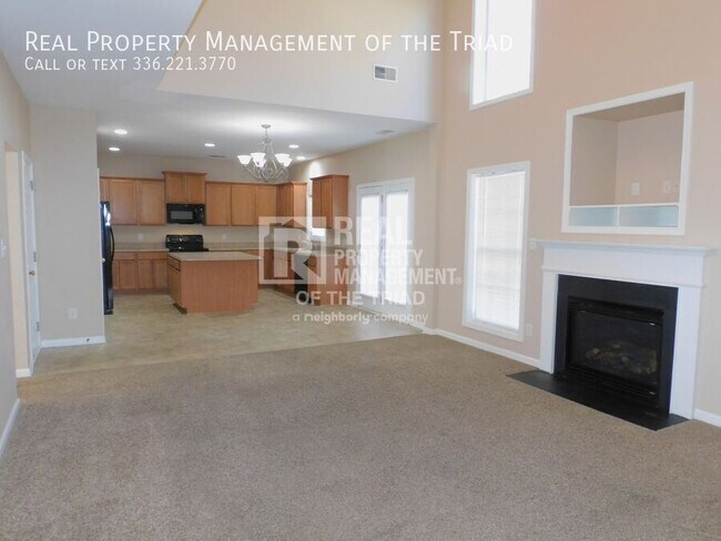 Photo - 1300 Pondhaven Dr