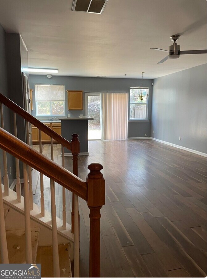 Photo - 106 Ellis Drive