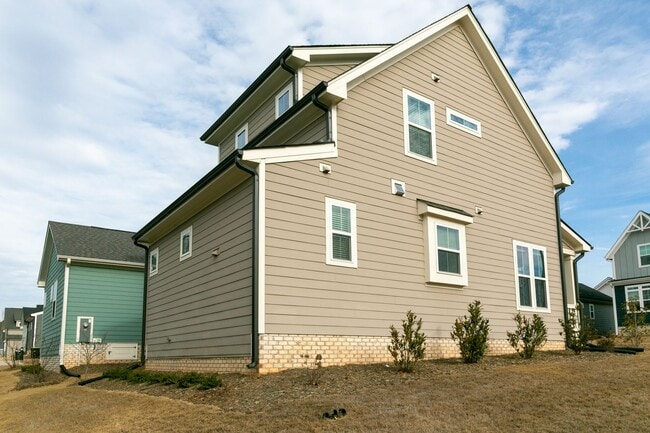 Photo - Beautiful 3 Bed/2.5 bath cottage in Chatham Park Available early September