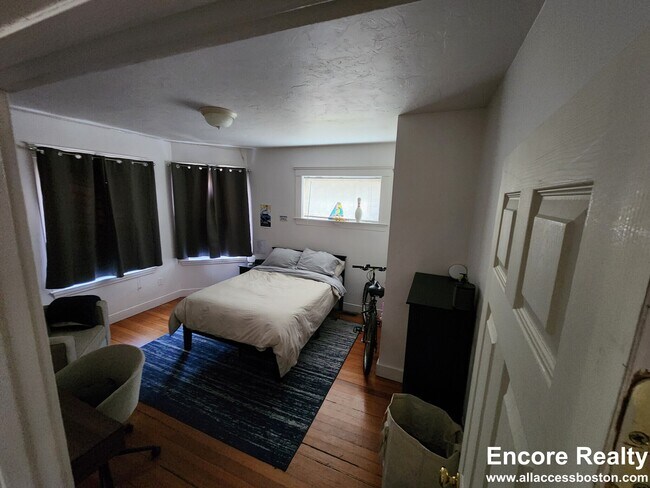 Photo - 51 Gardner St Unit 51 Gardner Street