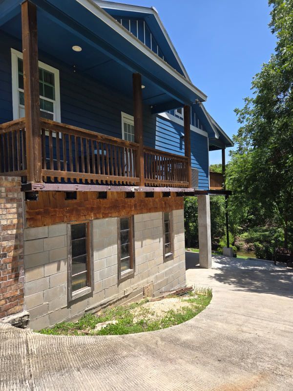 Photo - 623 Creek Dr