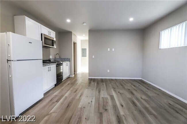 Photo - LOMA Apartments