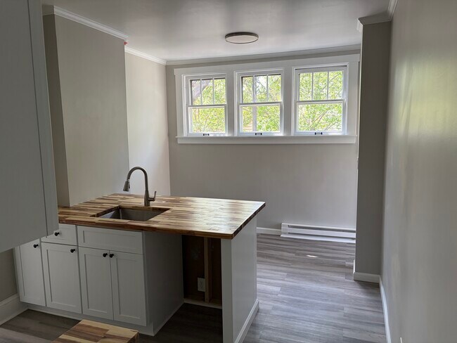 Photo - 350 S Scott Ave Unit 1