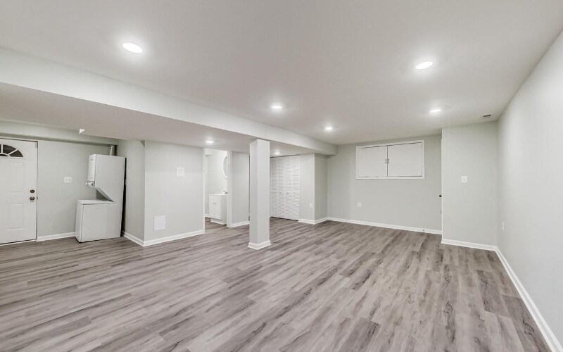 Photo - 8902 Woodburn Ct House