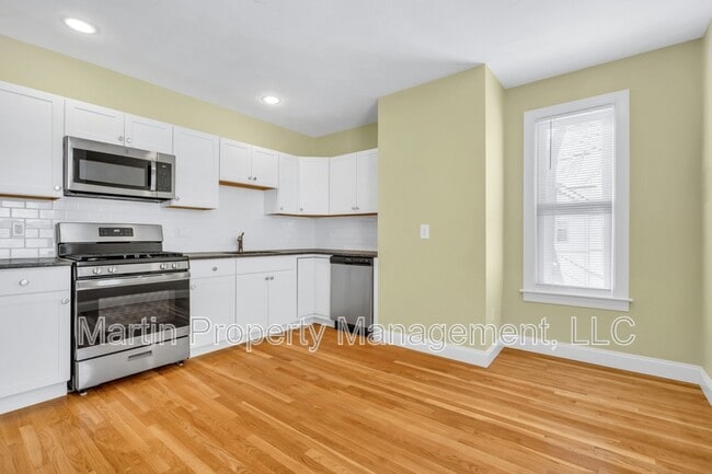 Photo - 14-14 Beltran St