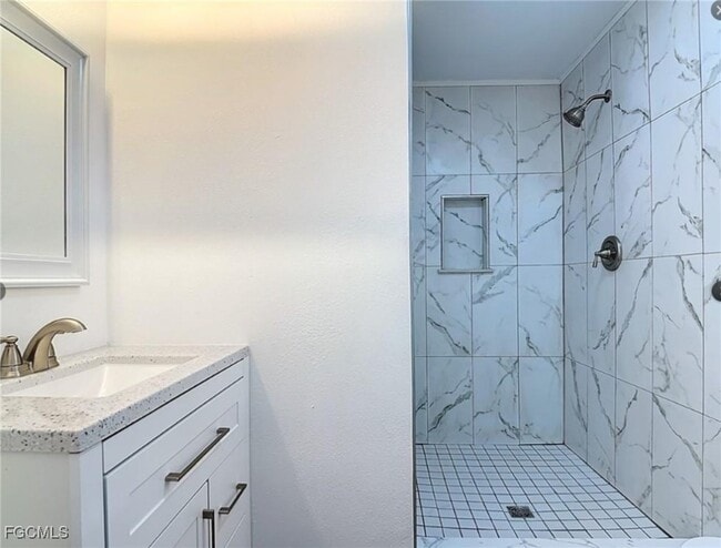 Photo - 94 E North Shore Ave