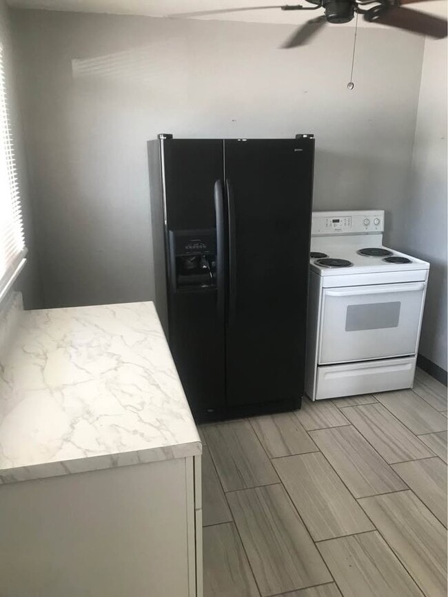 4999 S Ridgewood Ave Unit 2