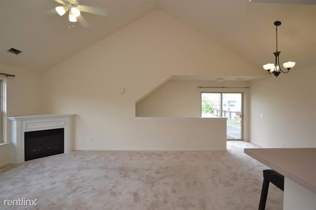 Photo - 1328 Addington Ln