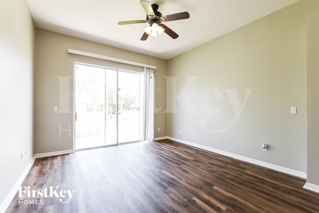Photo - 2101 Laparelle Dr