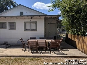 Photo - 2011 W Houston St