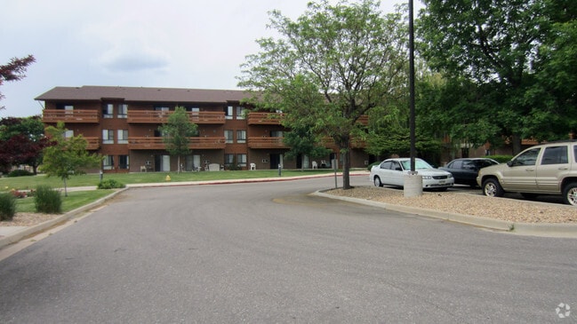 Photo - Maryel Manor