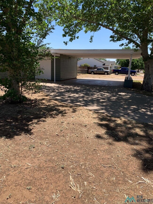 Photo - 2319 Axtell St