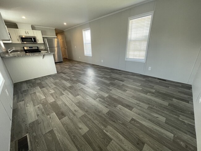 Photo - 15852 Croatia Dr