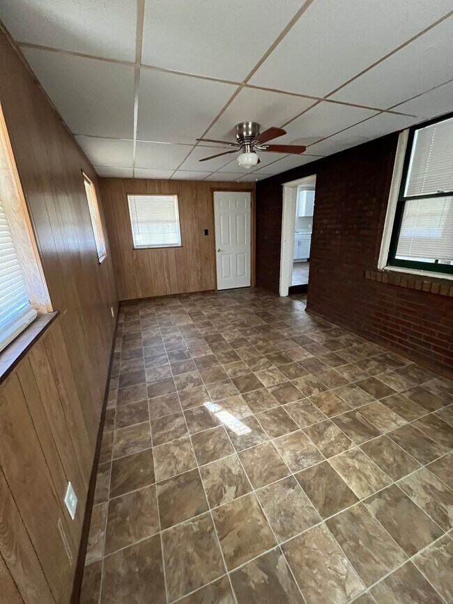 3017 Kemp Dr Rental For Rent in Saint Louis, MO