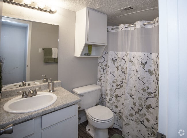1Bd/1Bath - Woodview